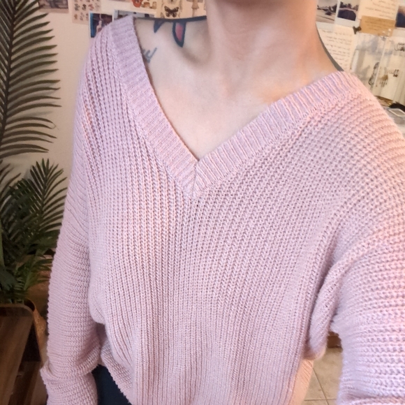 Open-Back Ribbed Off-the-Shoulder Sweater - Blush Pink - Picture 5 of 9